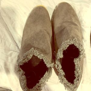 Casual grey ankle boots size 8.5